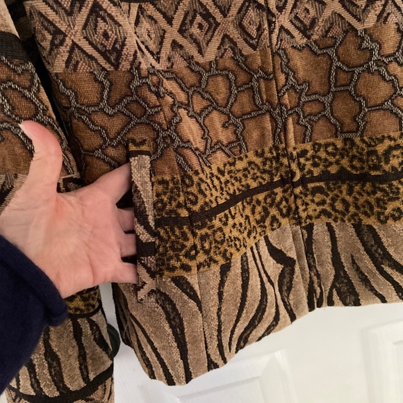 Erin London size M Animal Print Lined Jacket Exc - Picture 3 of 8